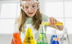 牛年女孩取名草字头最吉利的字 2021年女宝宝好听名字