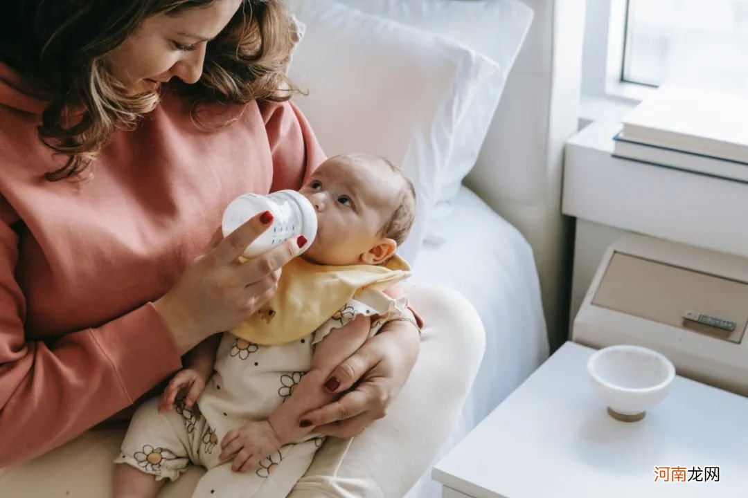 1岁内的宝宝奶量应该如何安排？什么情况是厌奶了？