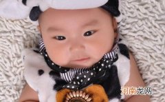 2022年8月4日七夕节出生男孩八字起名 热门响亮新生儿名