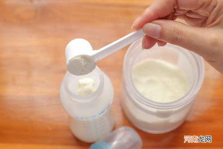 你还在这样给宝宝冲调奶粉？不仅没营养还影响宝宝健康