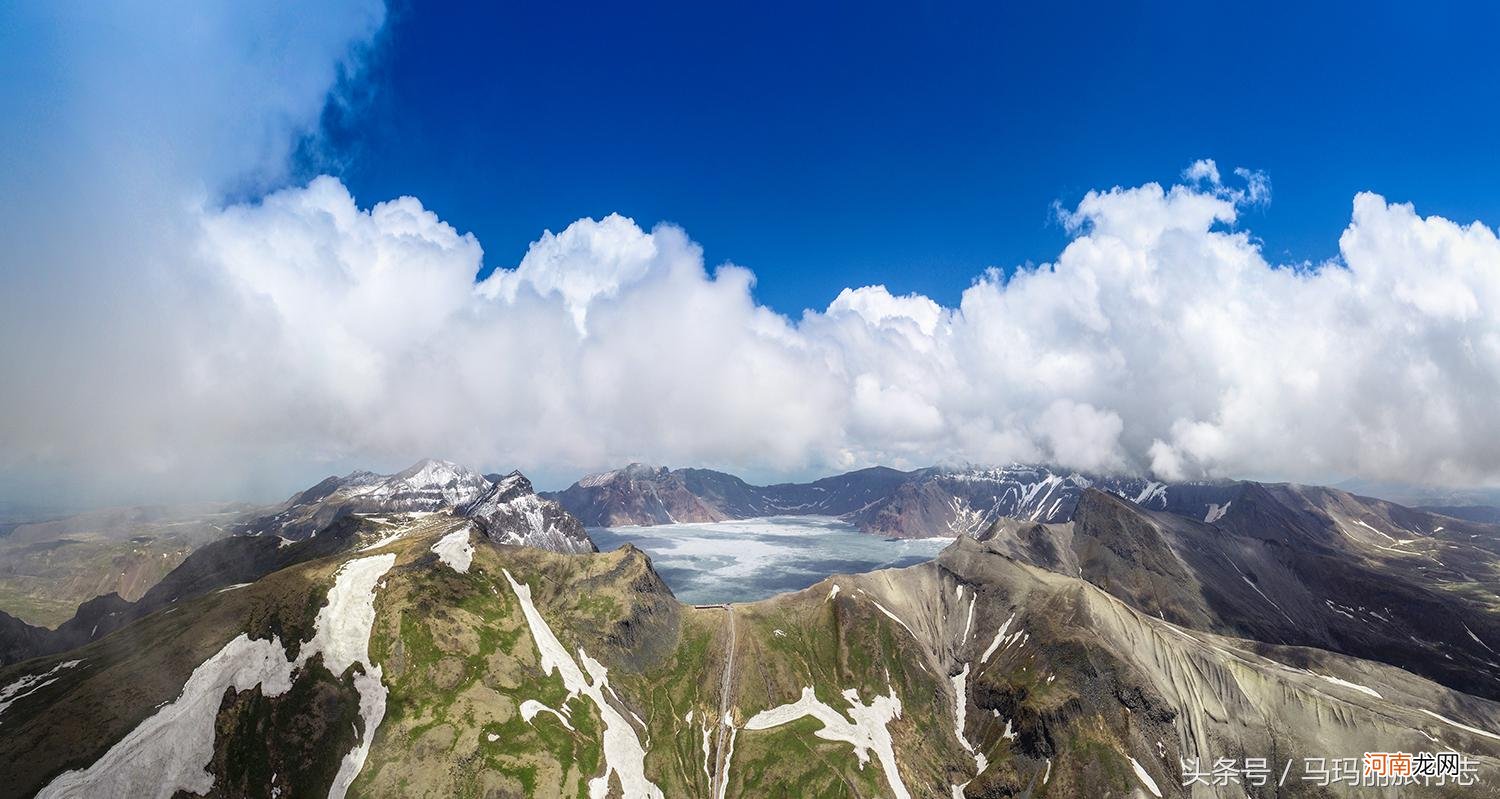 中国最深的湖泊是哪个 中国最高的山脉