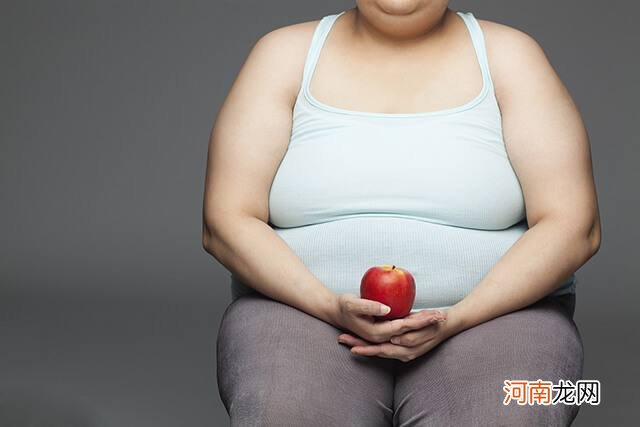 女人怀孕以后，“变大”的不止有肚子，这几个部位的变化也不小