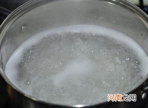 中秋节吃月饼的来历是什么 熬粥加什么能变得更粘稠