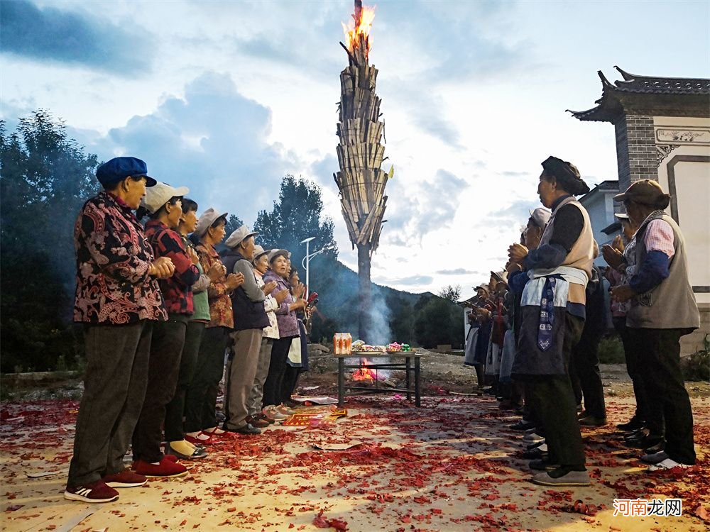 达幕大会是哪个民族的传统活动 火把节哪个民族的节日风俗