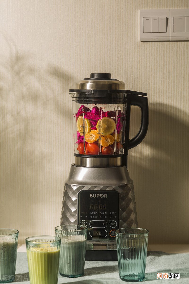 果汁机和破壁机哪个打果汁好 榨汁机和破壁机的区别