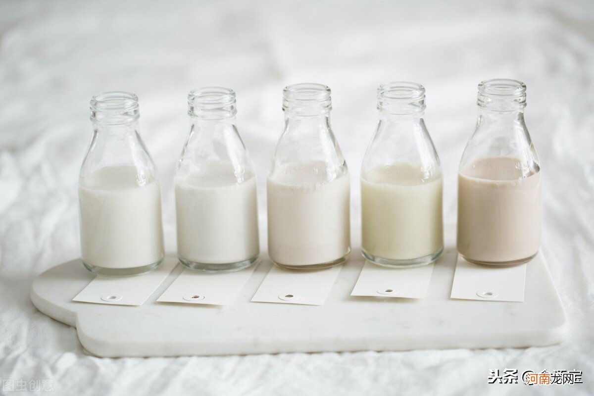 牛奶全脂和脱脂有啥区别 脱脂奶和全脂奶的区别
