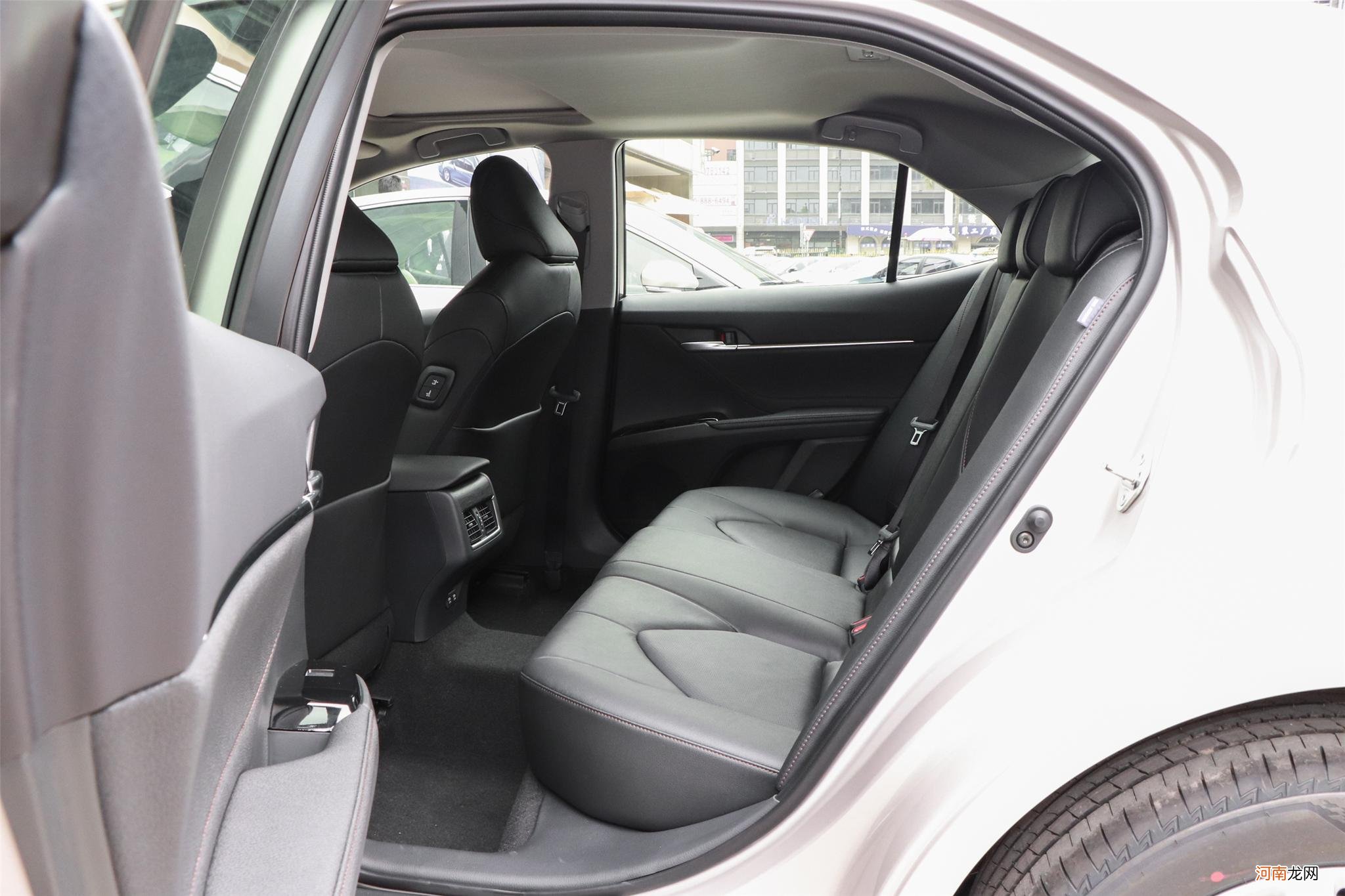 想买20万左右的车推荐一下 20万左右买什么车好省油耐用