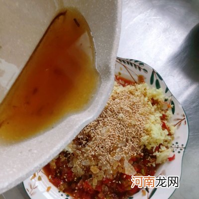 鲜辣椒酱的制作方法及配料 如何制作辣椒酱又香又好吃