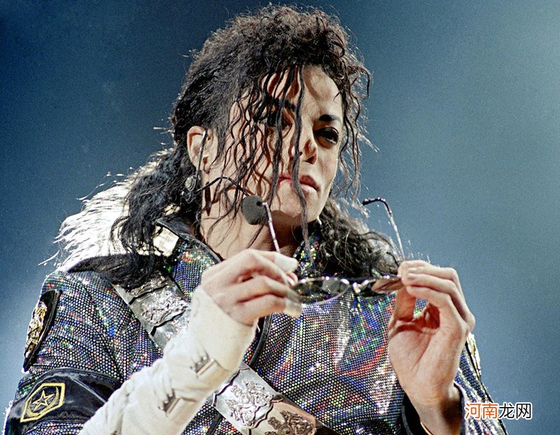 迈克杰克逊什么时候死的 迈克尔杰克逊演唱会共死了多少人