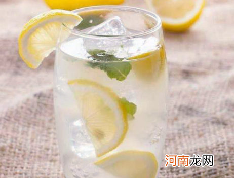自制柠檬水怎么做好喝 做柠檬汁的方法步骤