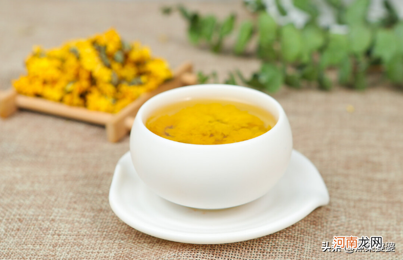 喝菊花茶的功效与作用 适合冬季喝的12种养生茶