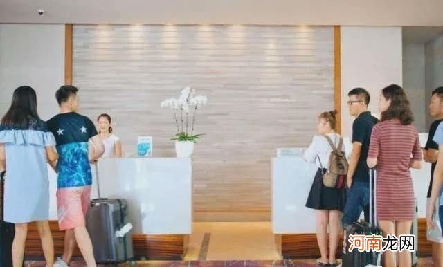 警察能查跟谁开的房么 警察都会查自己的女朋友吗