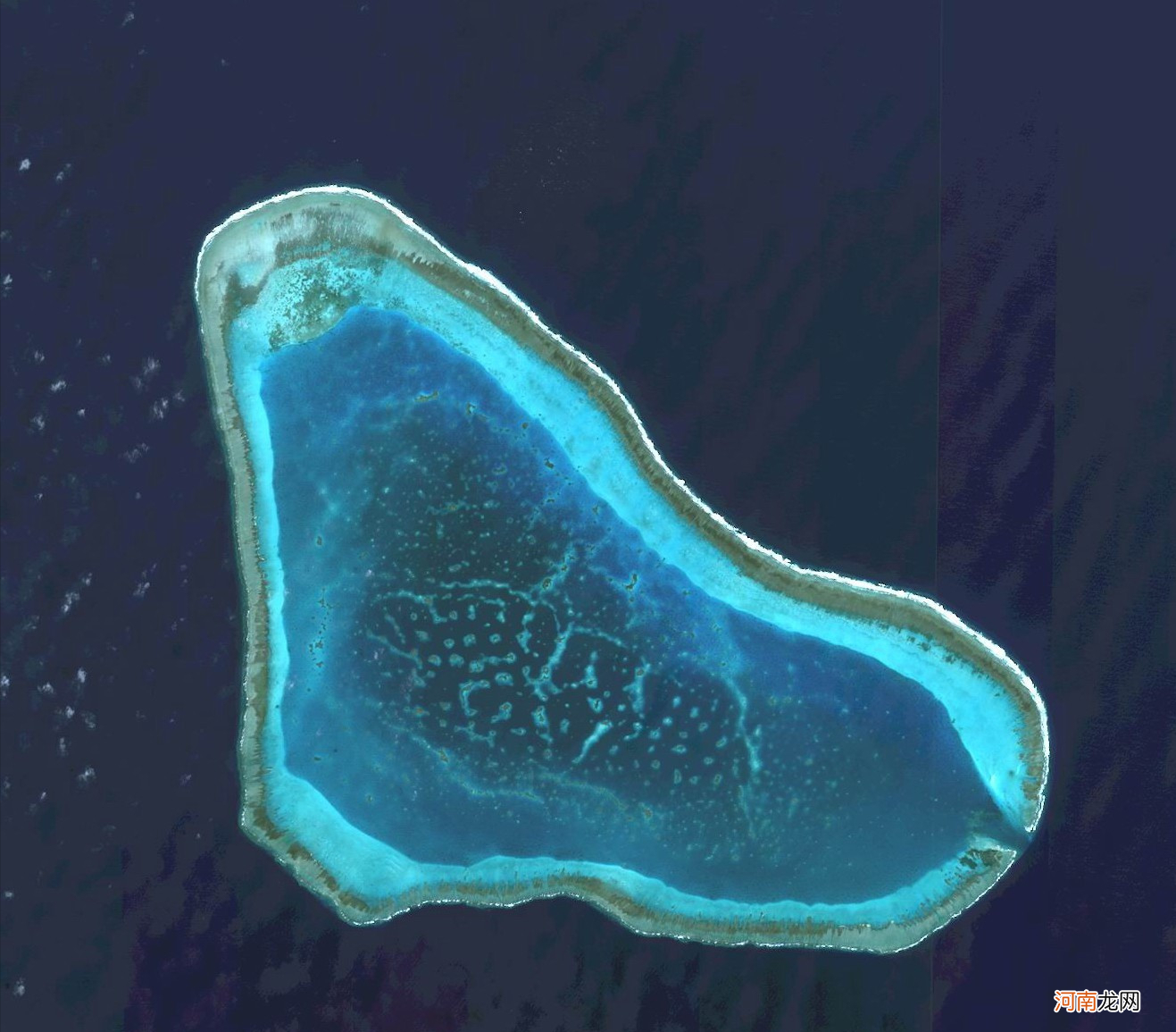 黄岩岛有多大 永暑礁有居民吗