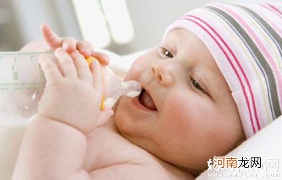 喂养方式不同喝水量不同 母乳喂养要喝水吗