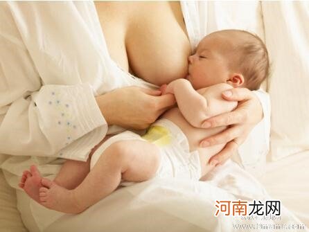 宝宝突然不吃母乳怎么回事背后的原因很简单！