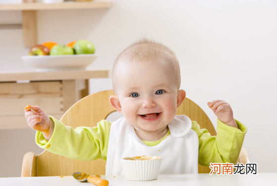 过度喂养宝宝危害大 新生儿吃奶过量的表现有这些