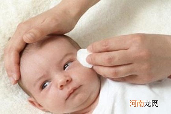 婴儿起眼屎是什么原因 新生儿有眼屎怎么处理