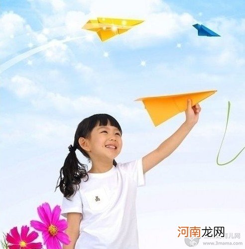 幼儿手工制作：纸飞机的简单折法