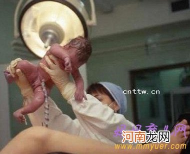一组伟大母亲分娩过程的照片，看后令人震撼