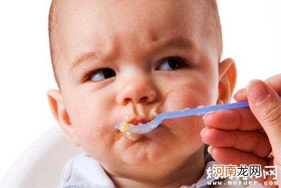 四个月宝宝能吃什么是关键 菜汤VS果汁该如何选