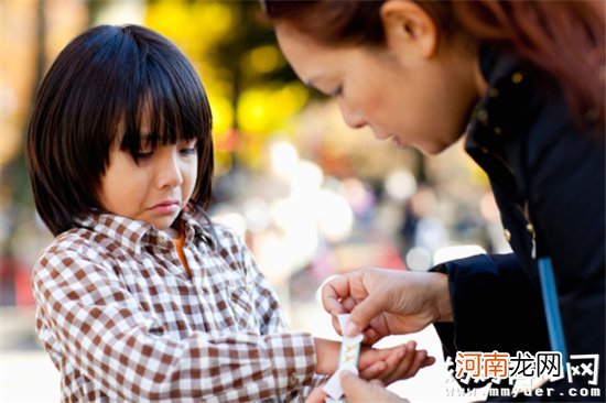 孩子为何总是爱告状 家长须知可能是由于这些原因