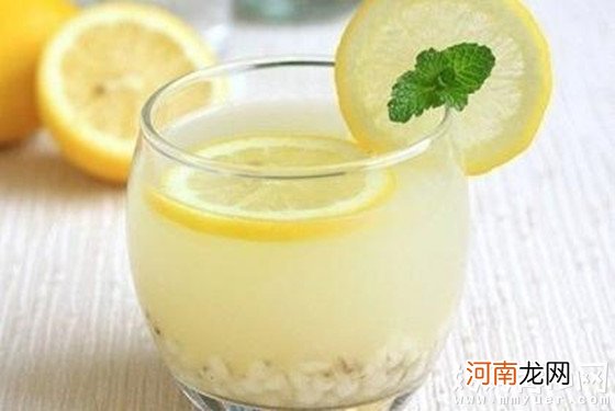 柠檬水有美白、提高免疫力的功效 孕妇可以喝柠檬水吗？