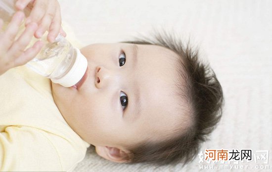 婴儿应该喝什么水你造吗 这两种水千万不能喝！