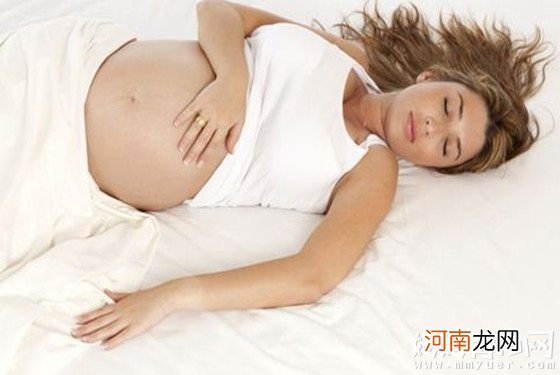 孕妇失眠胎儿一直在动 孕妇失眠对胎儿有什么影响