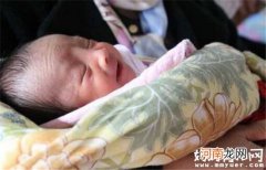 闭经10多年还可生子 64岁高龄产妇生下7斤4两男婴