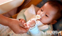 宝宝腹泻脱水仅10个月大就去世 预防宝宝秋季腹泻怎么做