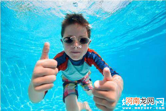 孩子学游泳的最佳年龄是几岁 原来大多数家长都错了！