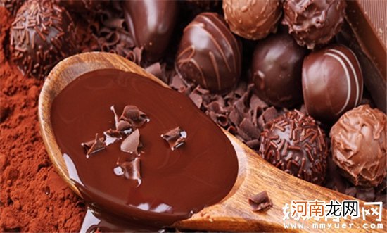 哺乳期可以多吃巧克力吗 妈妈须知坐月子食物禁忌