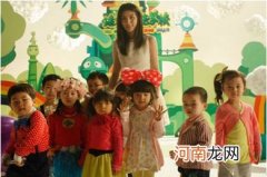 陈慧琳与十强宝宝拍摄《七色梦想》MV 母爱泛滥