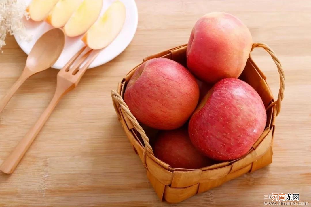 宝宝便秘吃什么水果最管用宝宝便秘可以吃苹果吗？