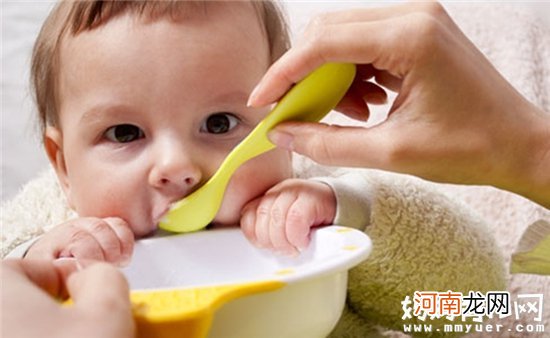 婴儿什么时候就可以添加辅食 妈妈必读辅食添加时间表