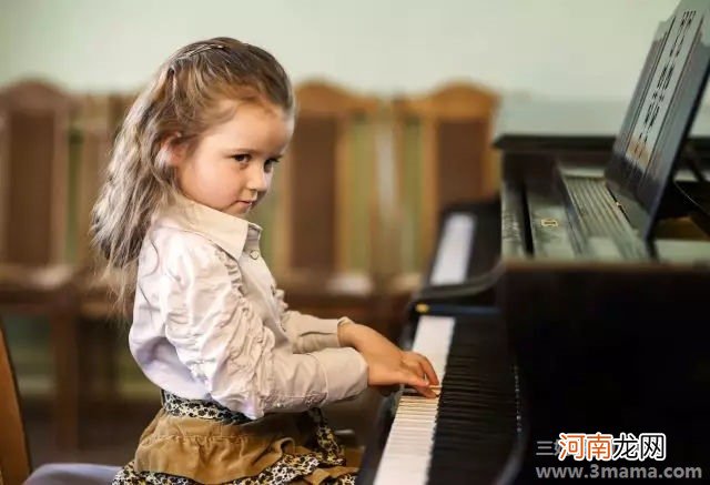 孩子学琴最好在5岁之后