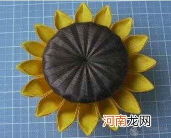 手工折纸花：向日葵的手工折法!