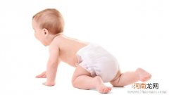 选择合适的尿布让宝宝学步更方便