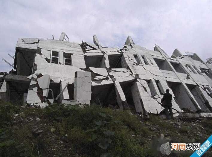 梦见地震是什么意思?梦见地震房子倒塌代表什么?