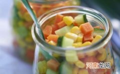 2岁宝宝食谱 翠竹幻彩鱼米粒的做法