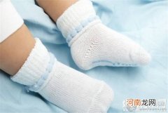 宝宝睡觉要穿袜子吗的最新结论 至今为止最客观的说法