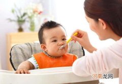 婴儿辅食添加时间表 宝宝几个月开始吃鸡蛋合适