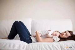 新妈妈患上产后抑郁应该如何自我调节快速恢复