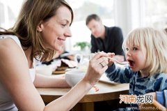 孩子吃饭慢怎么办