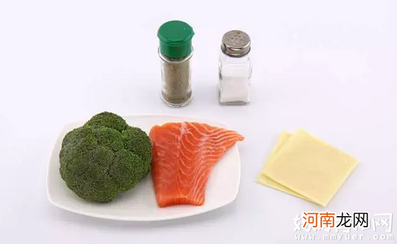 满满脑黄金的三文鱼辅食做法 孩子聪明伶俐全靠它