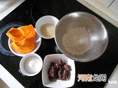 附图 1-3岁宝宝食谱——美味南瓜饼的做法步骤