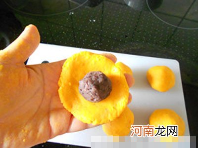 附图 1-3岁宝宝食谱——美味南瓜饼的做法步骤