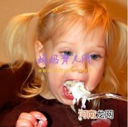 盘点：孩子最不该吃的9种零食