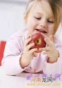 多吃两类食物 有效预防儿童近视