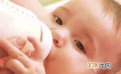 两个月的宝宝不吃奶怎么办